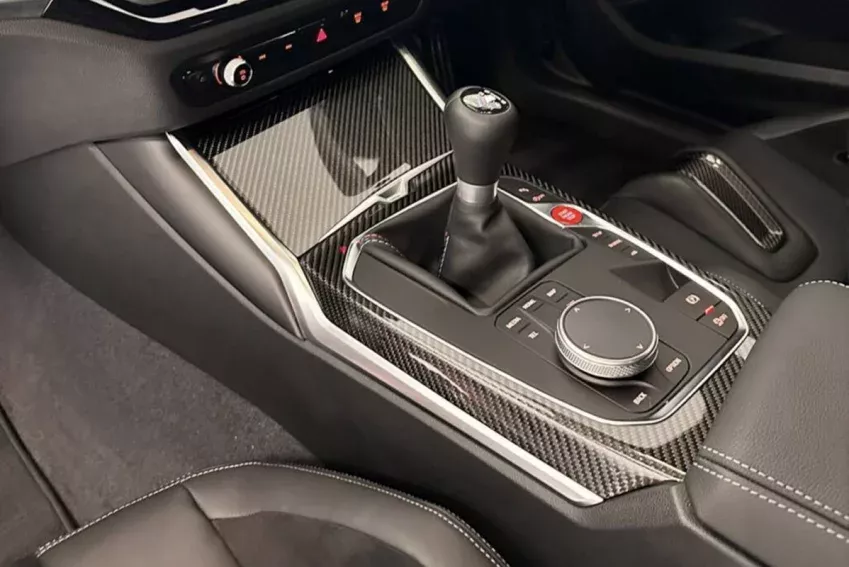 Fase de desarrollo en JB Invention, dedicada a la creación y mejora de productos para la movilidad y la eficiencia.